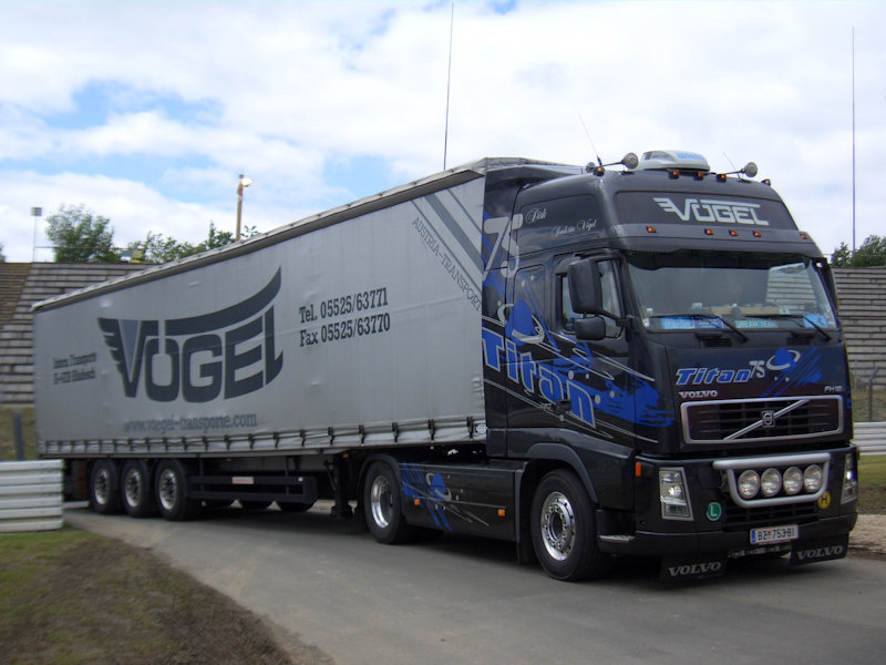 Volvo-FH12-Voegel-DS-310808-01.jpg - Trucker Jack