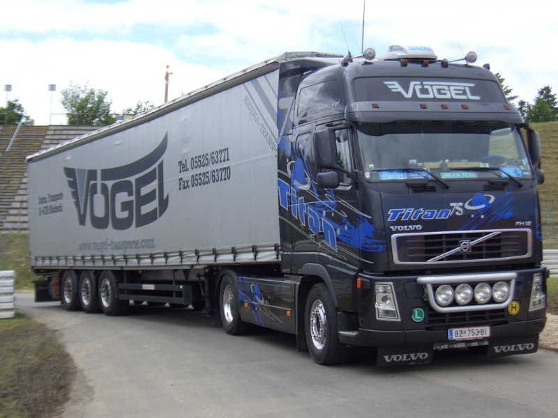 Volvo-FH12-Voegel-DS-310808-03.jpg - Trucker Jack
