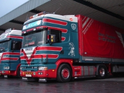 18-Scania-144-L-460-PLSZ-Voegel-(Ben)-1