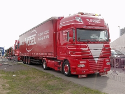 DAF-XF-105460-Voegel-Holz-220807-09