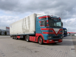 MAN-TGA-XXL-Voegel-Holz-220807-02