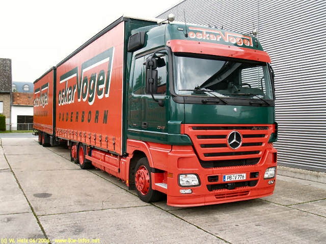 026-MB-Actros-2546-MP2-Vogel-040606.jpg
