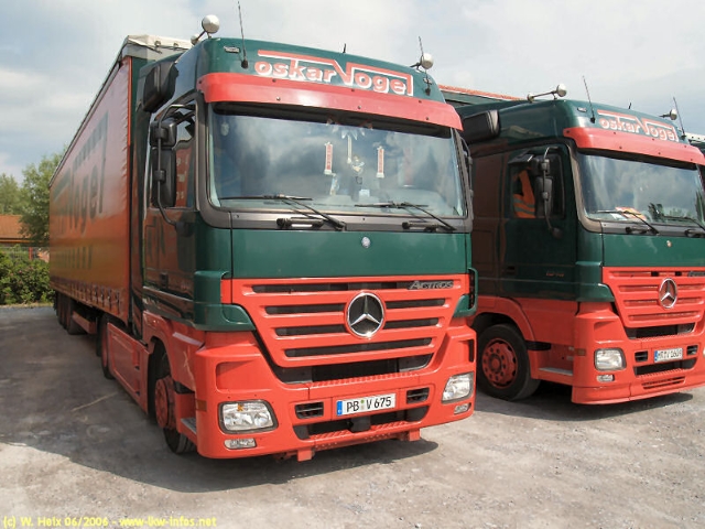 102-MB-Actros-1846-MP2-Vogel-040406.jpg