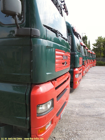 111-H-Fuhrpark-Vogel-040406.jpg