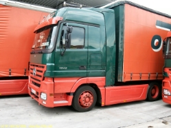 048-MB-Actros-1846-MP2-Vogel-040606
