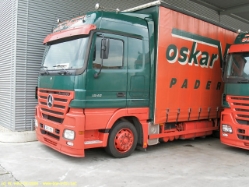 051-MB-Actros-1846-MP2-Vogel-040406