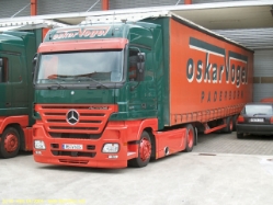 058-MB-Actros-1846-MP2-Vogel-040406