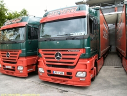068-MB-Actros-1846-MP2-Vogel-040406
