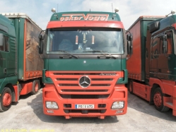 101-MB-Actros-1846-MP2-Vogel-040406