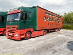 126-MB-Actros-1846-MP2-Vogel-040406