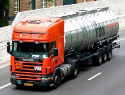 Scania-124-L-420-Vos-Ackermans-311007-07