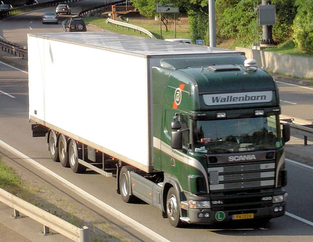 Scania-124-L-420-Wallenborn-MMartin-110107-01-LUX.jpg - M. Martiin