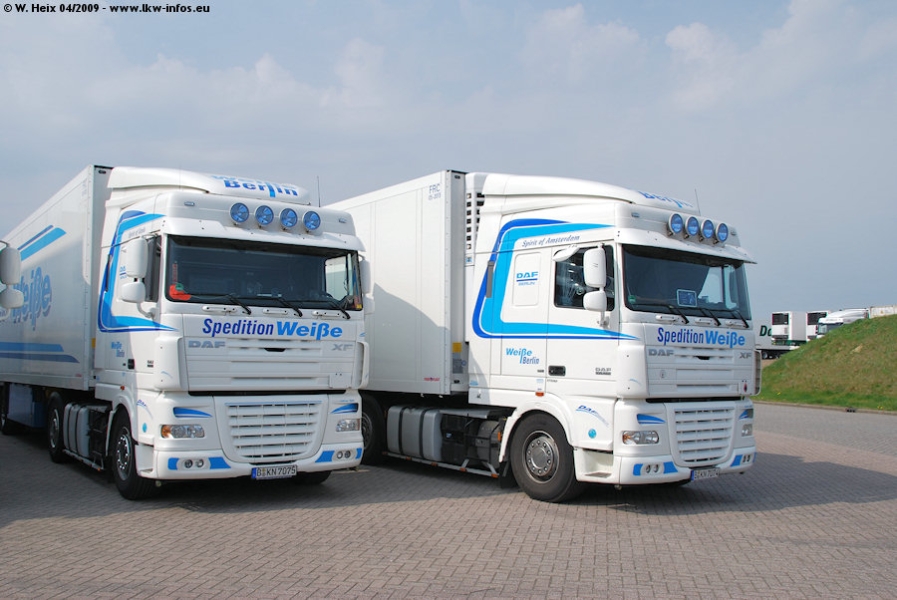 DAF-XF-105460-Weisse-110409-043.jpg