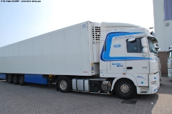 DAF-XF-105460-Weisse-110409-003