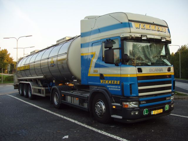 Scania-114-L-380-Wemmers-Holz-120904-1-NL.jpg - Frank Holz
