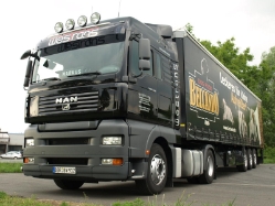 MAN-TGA-18400-XLX-Westrans-Voss-150709-02