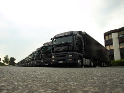 MAN-TGA-18400-XLX-Westrans-Voss-150709-13