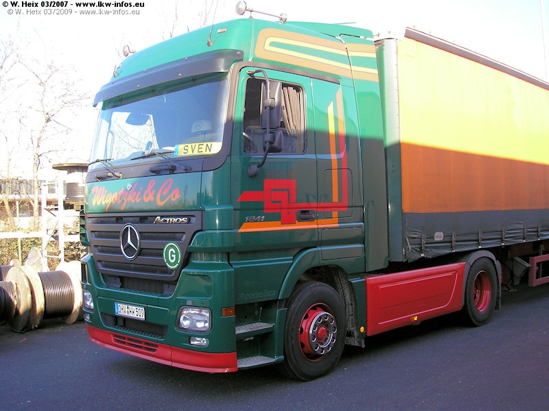 MB-Actros-MP2-1841-Wigotzki-120307-02.jpg