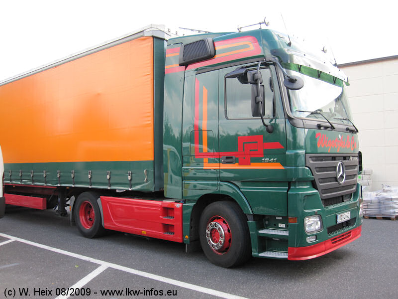 MB-Actros-MP2-1841-Wigotzki-281009-11.jpg