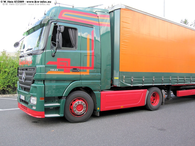 MB-Actros-MP2-1841-Wigotzki-290709-02.jpg