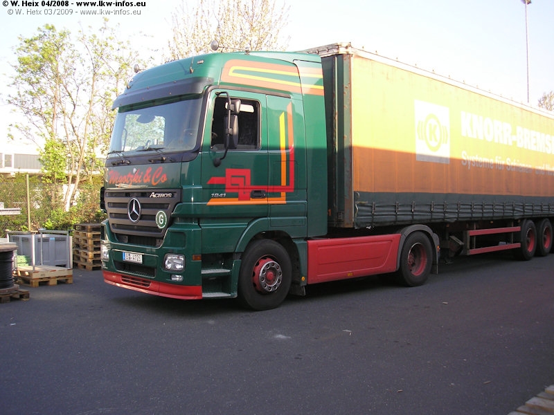 MB-Actros-MP2-1841-Wigotzky-220408-07.jpg