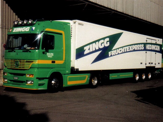 MB-Actros-KUEKOSZ-Zingg-(Meier).jpg - Jonathan Meier