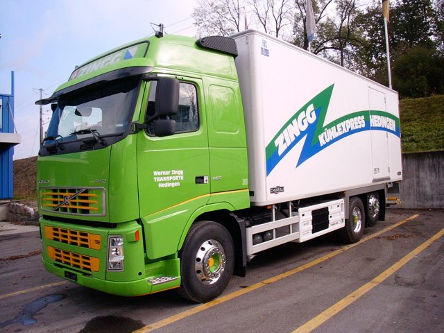Volvo-FH12-420-KUEKO-Zingg-(Peterlin).jpg - Daniel Peterlin