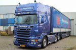 20160101-New-R-V8-00115.jpg