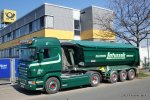20160101-New-R-V8-00229.jpg