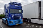 20160101-New-R-V8-00492.jpg