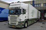20160101-R-V8-00227.jpg
