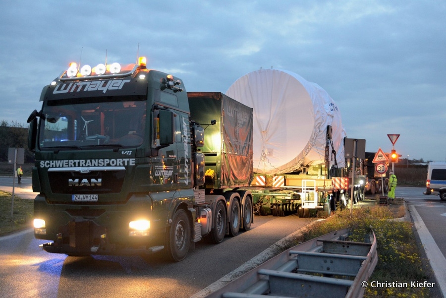 Turbinentransporte-HCS-Baumann-Mayer-Kiefer-20151210-056.jpg