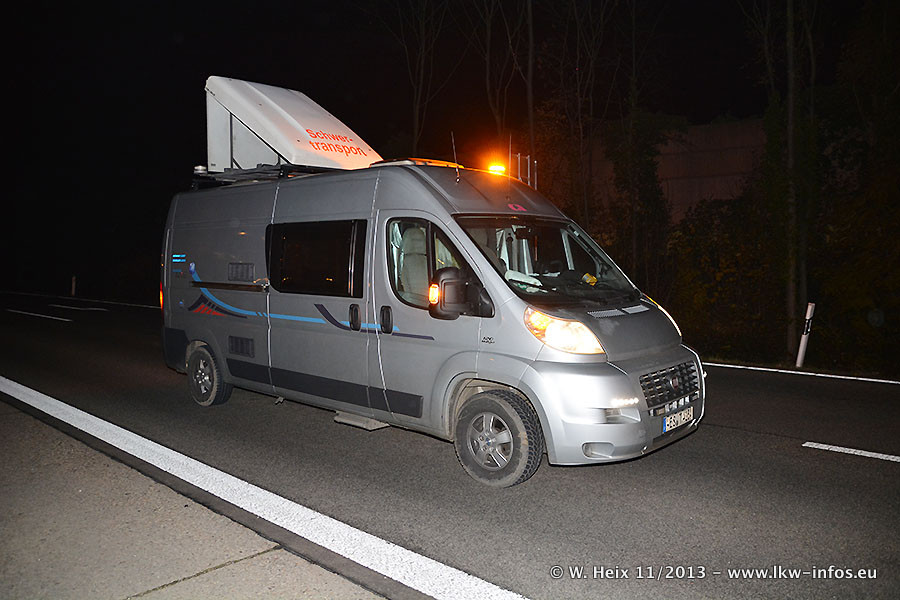 Hegmann-Transit-Niederfischbach-Krefeld-Nacht-2-20131127-035.jpg